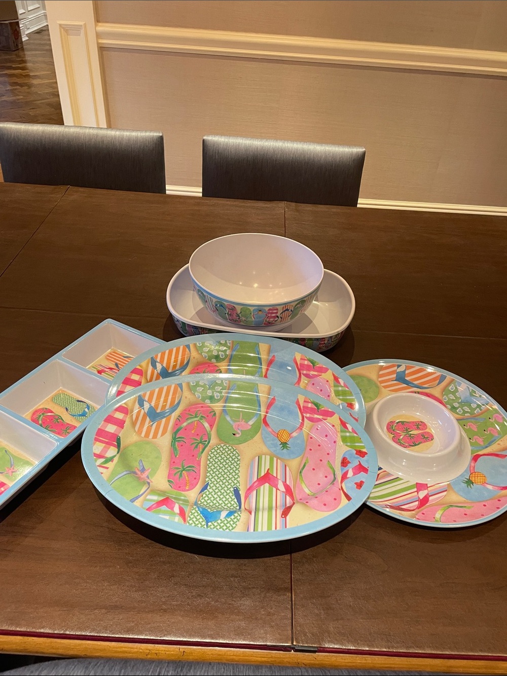 Colorful Flip-Flop Melamine Serveware Set - Blue Accent